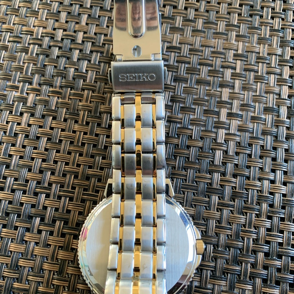 Men Watch - Picture 7 of 9